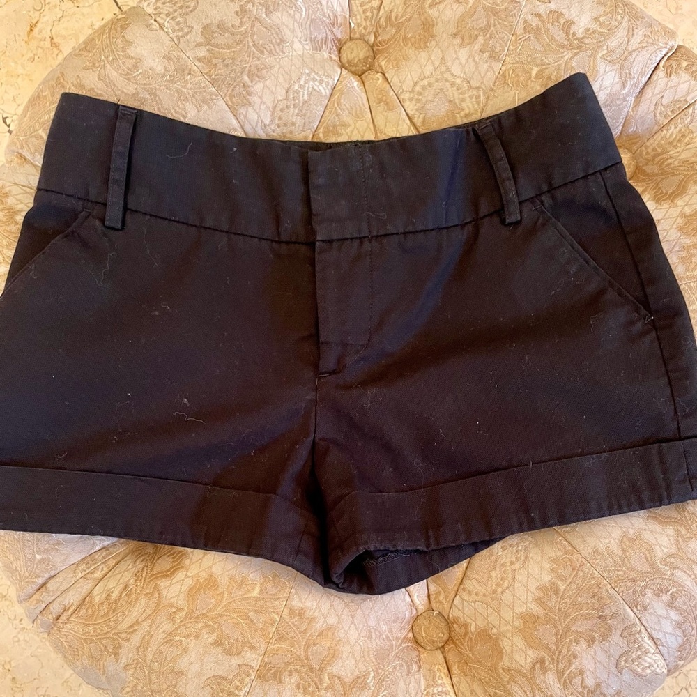 Women’s Alice & Olivia Shorts | Fits Like a Small | Dark Blue
